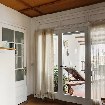 Apartment Com En Un Vaixell Begur