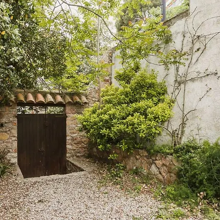 Com En Un Vaixell דירה בגור